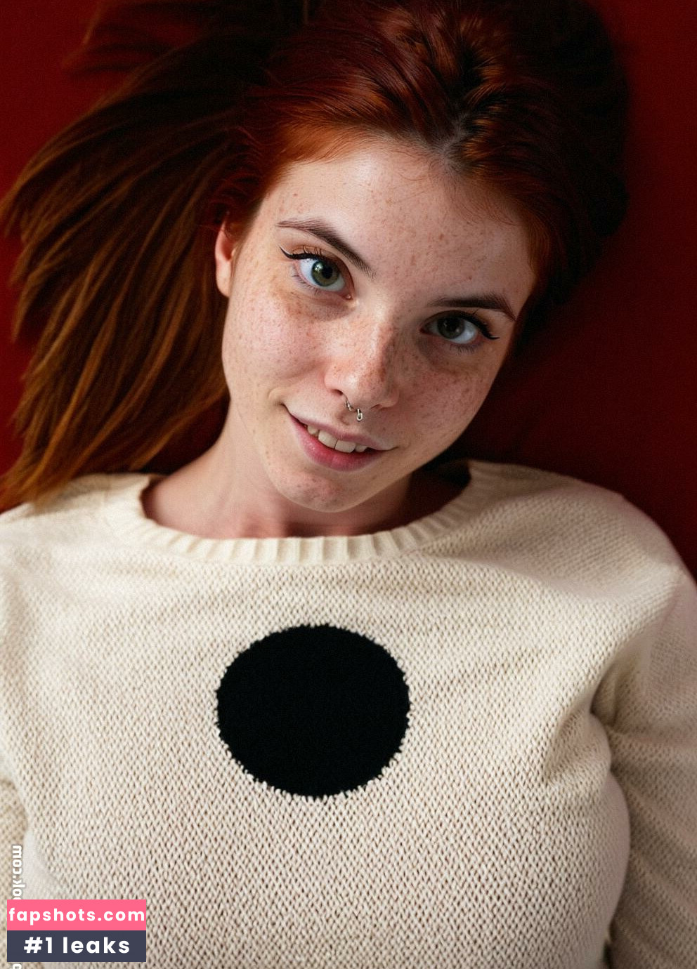 Lucilla Jiggly gallery photo #5