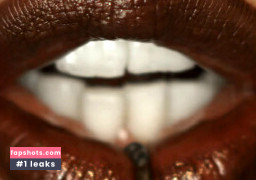 Lucky Anne gallery photo #19