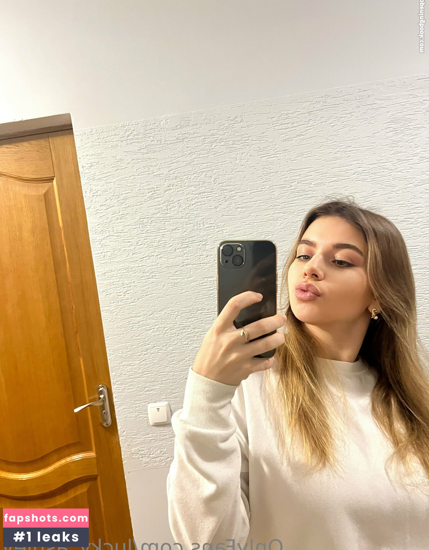 lucky_ashley gallery photo #19