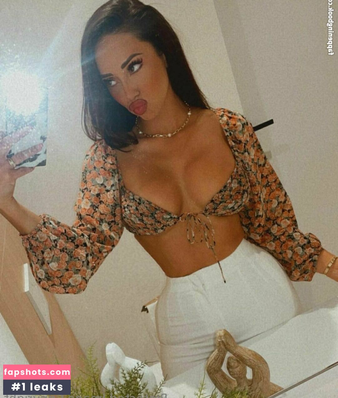 luckymammi gallery photo #15