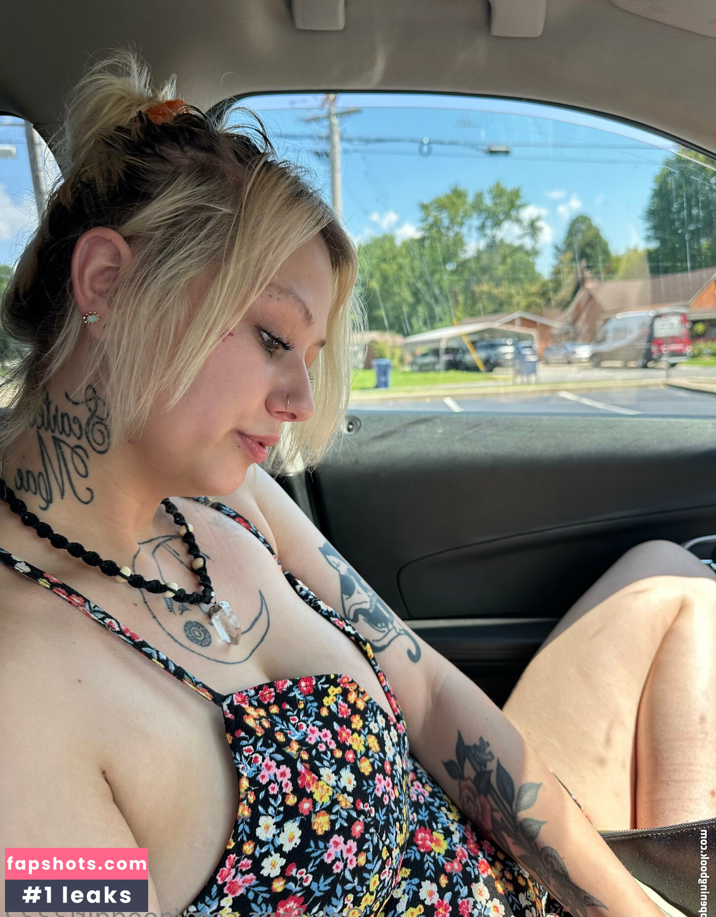 luckyxkarma gallery photo #12