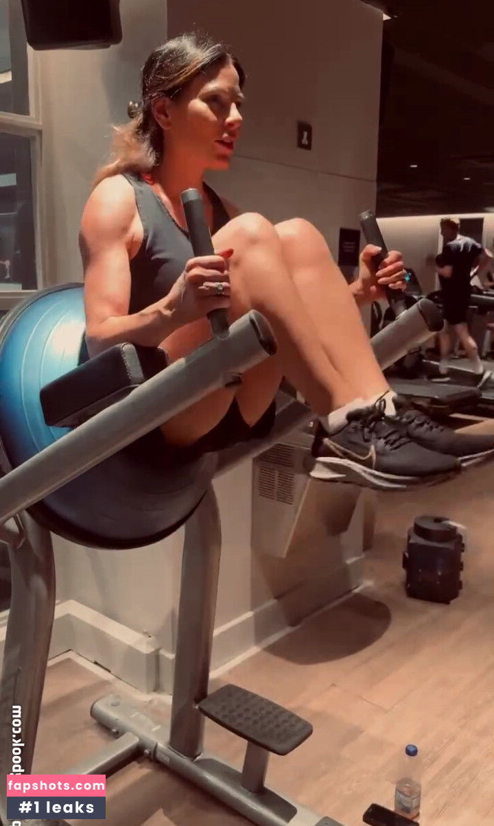 Lucrezia Millarini gallery photo #20