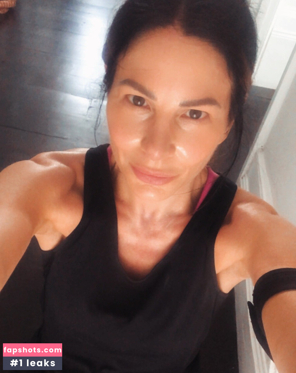 Lucrezia Millarini gallery photo #26