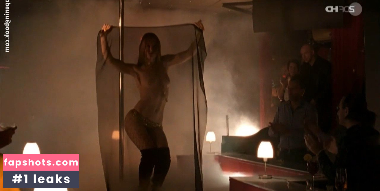 Lucrezia Phantazia Nude Leaks OnlyFans Photos #6 - LeakJerk