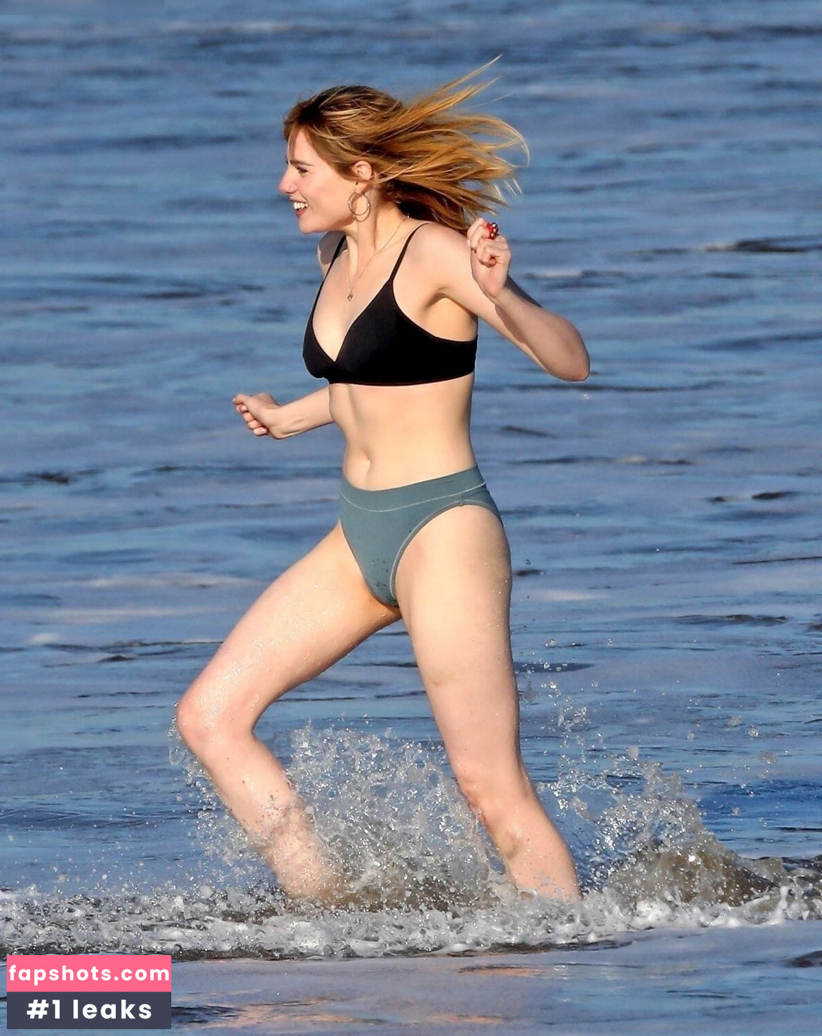 Lucy Boynton Filtración Desnuda OnlyFans Foto #20 - Fapshots