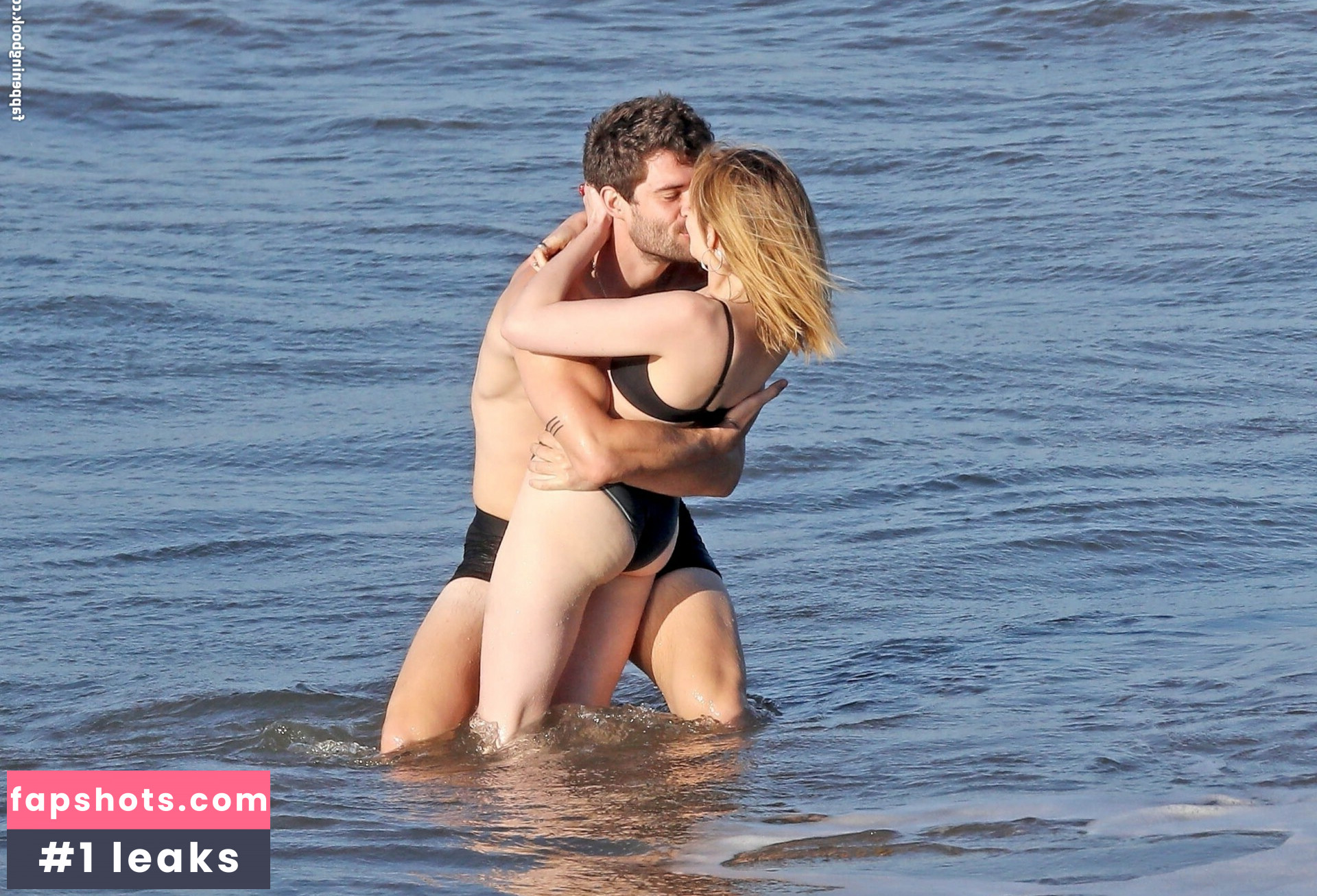 Lucy Boynton Filtración Desnuda OnlyFans Foto #46 - Fapshots