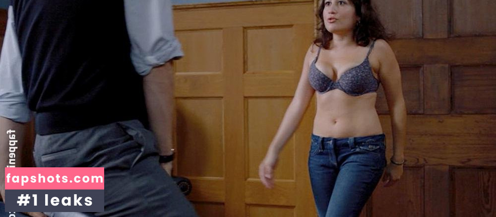 Lucy DeVito gallery photo #3