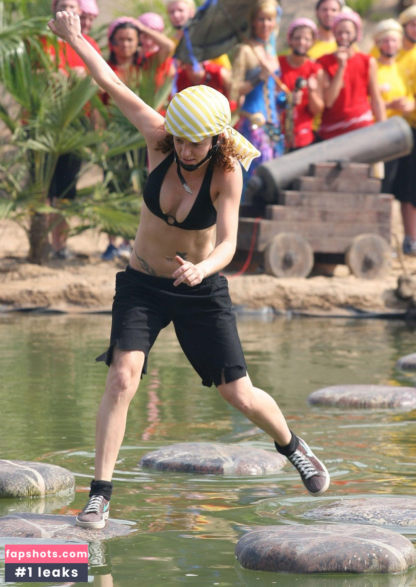 Lucy Diakovska gallery photo #13