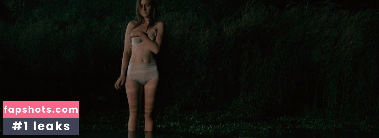 Lucy Fry Nahé úniky fotek pouze od fanoušků #38 - Fapshots