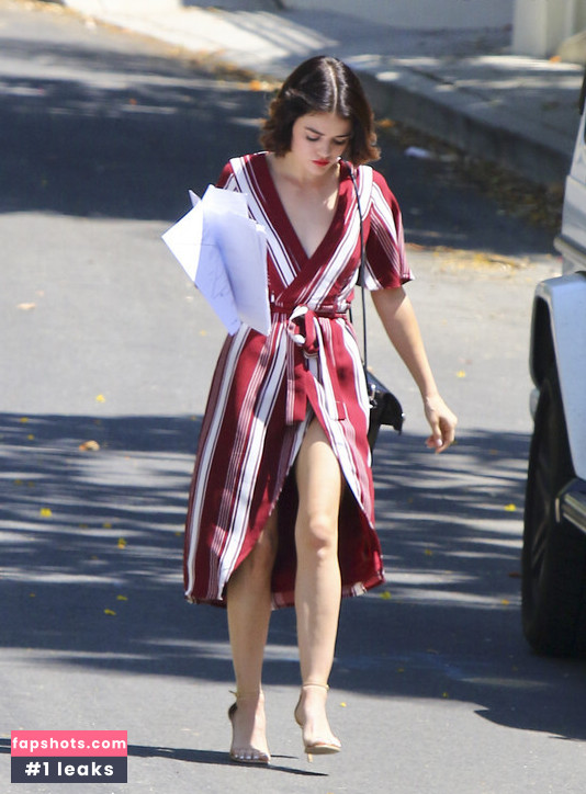 Lucy Hale Nahé úniky fotek pouze od fanoušků #128 - Fapshots