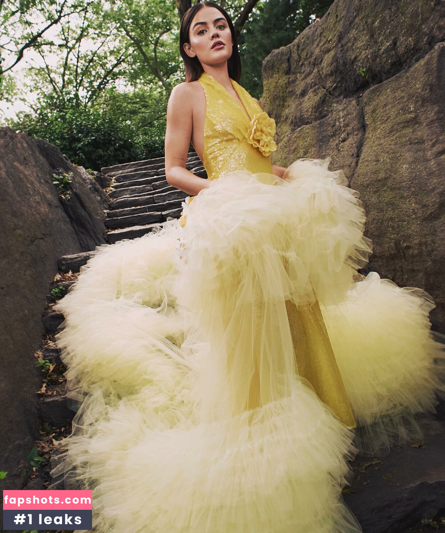 Lucy Hale Nahé úniky fotek pouze od fanoušků #158 - Fapshots