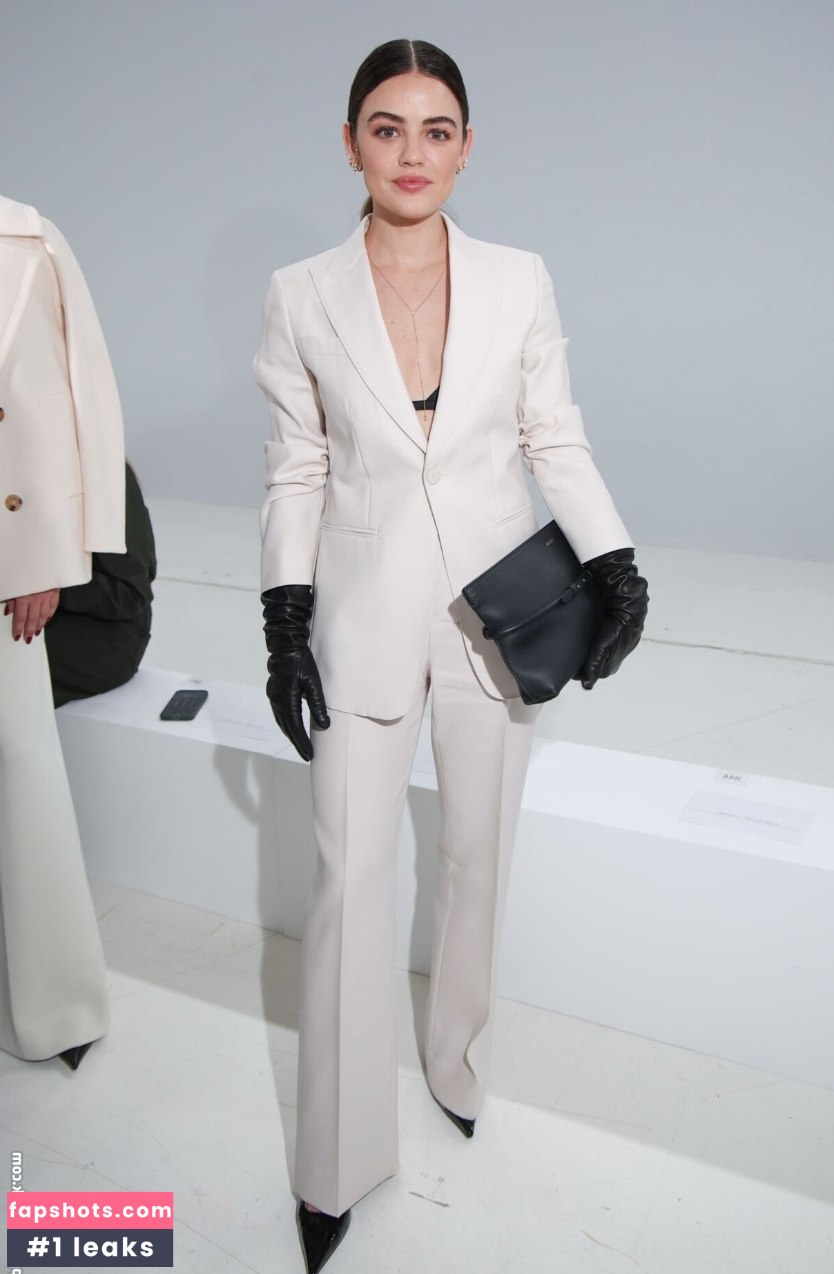 Lucy Hale Nahé úniky fotek pouze od fanoušků #166 - Fapshots