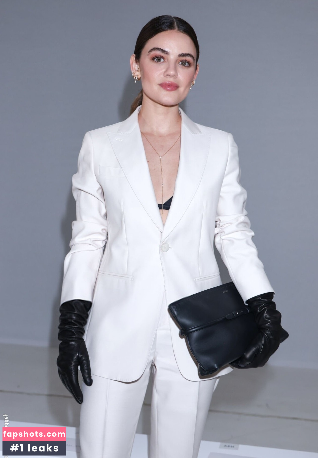 Lucy Hale Nahé úniky fotek pouze od fanoušků #168 - Fapshots