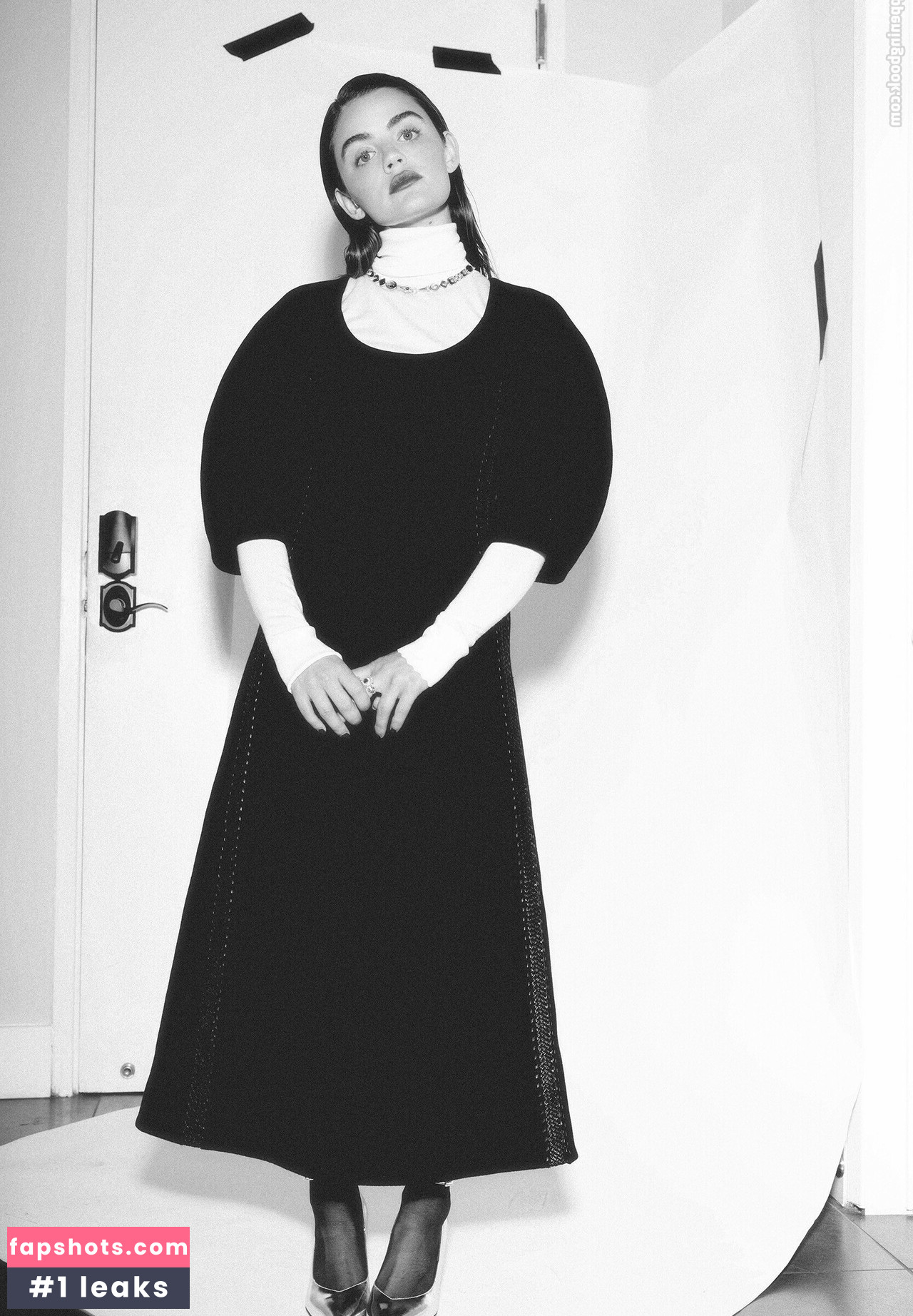 Lucy Hale Nahé úniky fotek pouze od fanoušků #213 - Fapshots