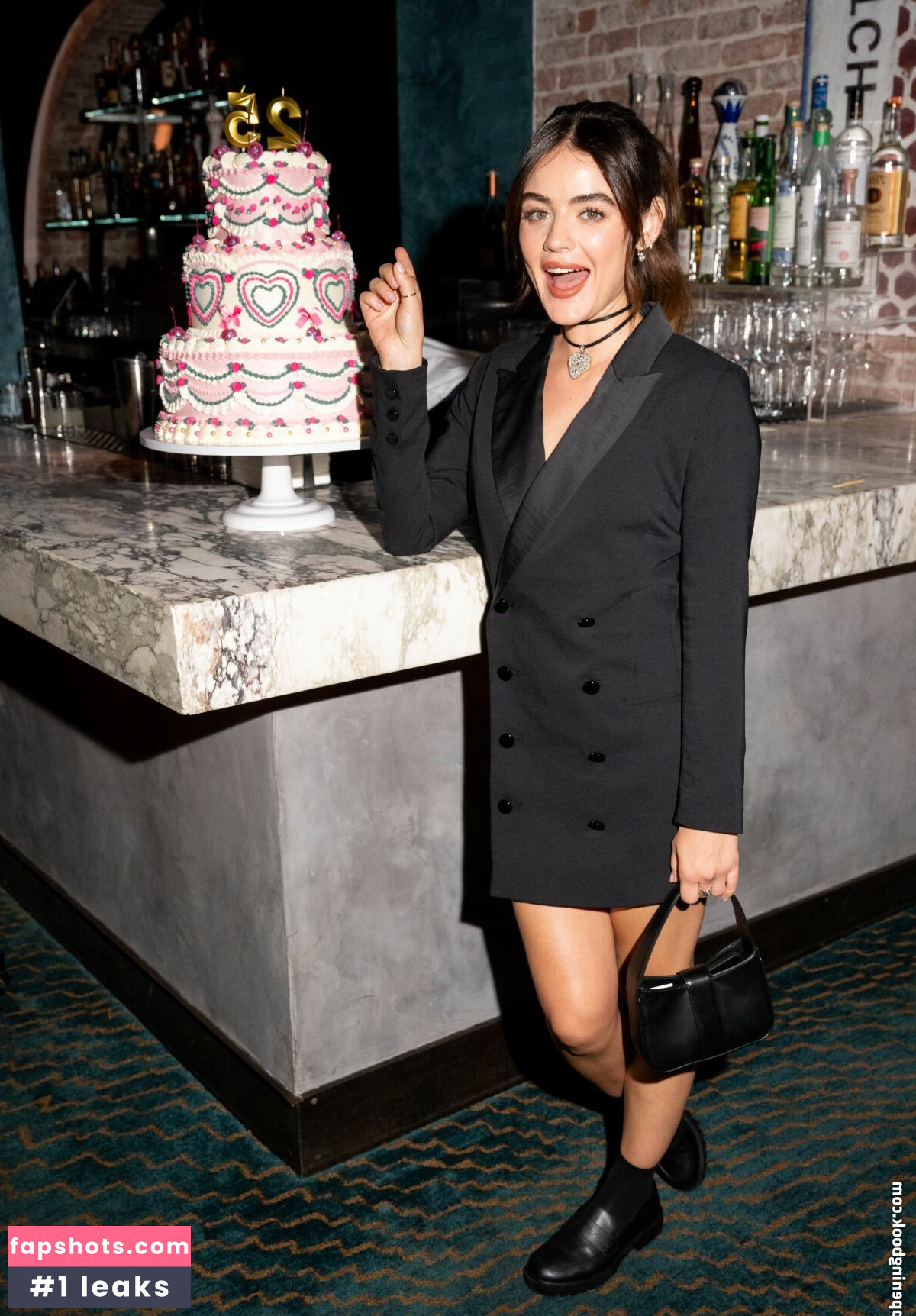 Lucy Hale Nahé úniky fotek pouze od fanoušků #232 - Fapshots