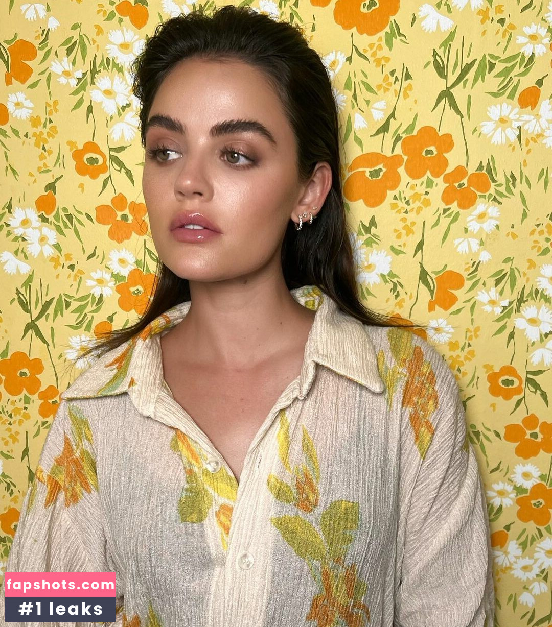 Lucy Hale Nahé úniky fotek pouze od fanoušků #241 - Fapshots