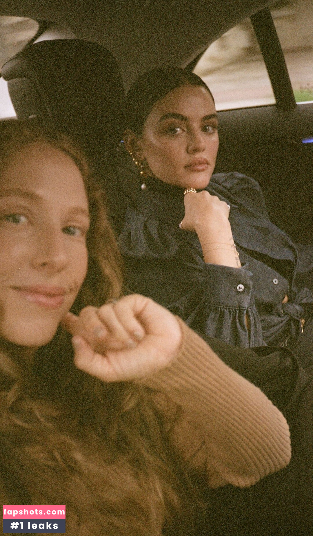 Lucy Hale Nahé úniky fotek pouze od fanoušků #259 - Fapshots