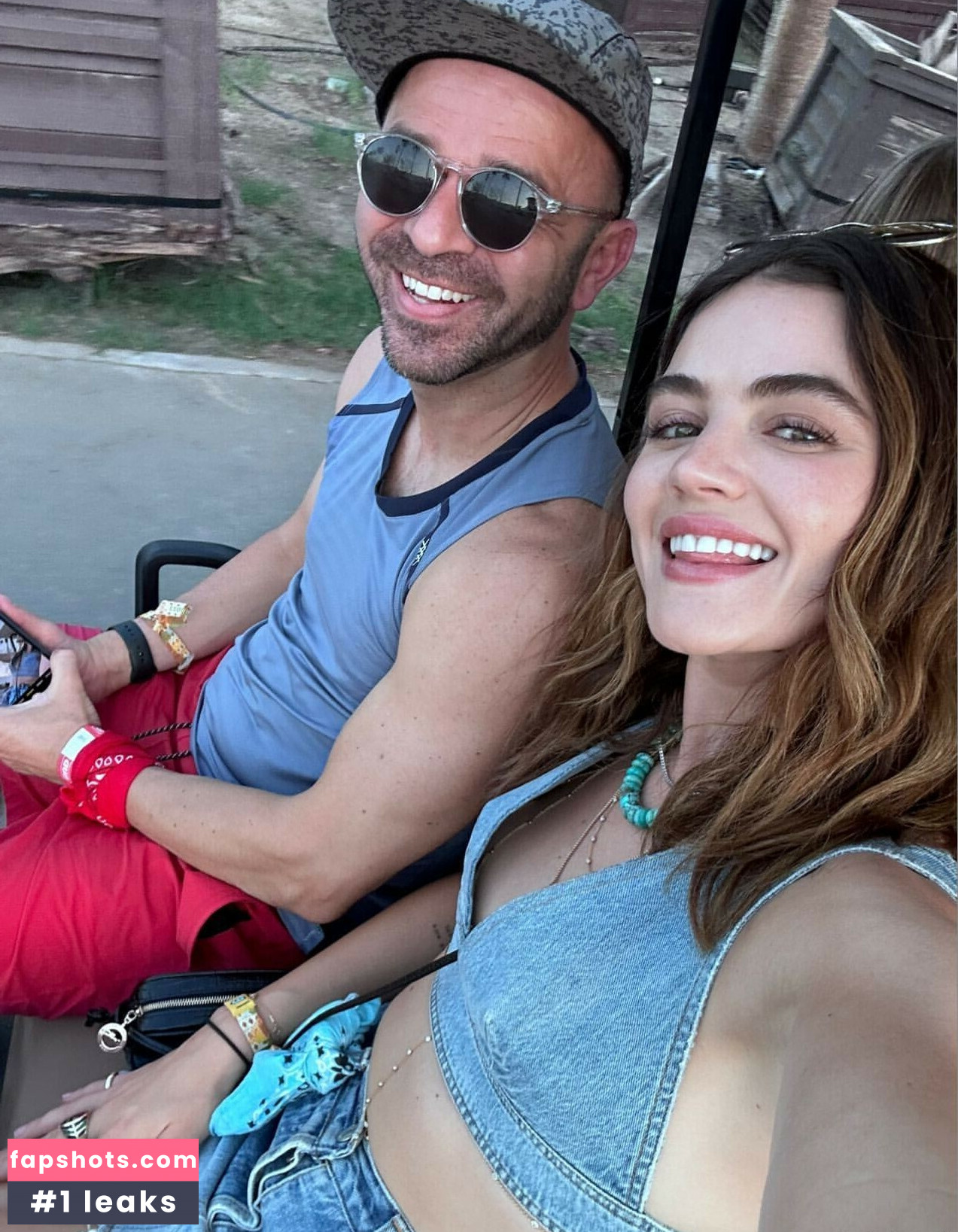 Lucy Hale Nahé úniky fotek pouze od fanoušků #261 - Fapshots