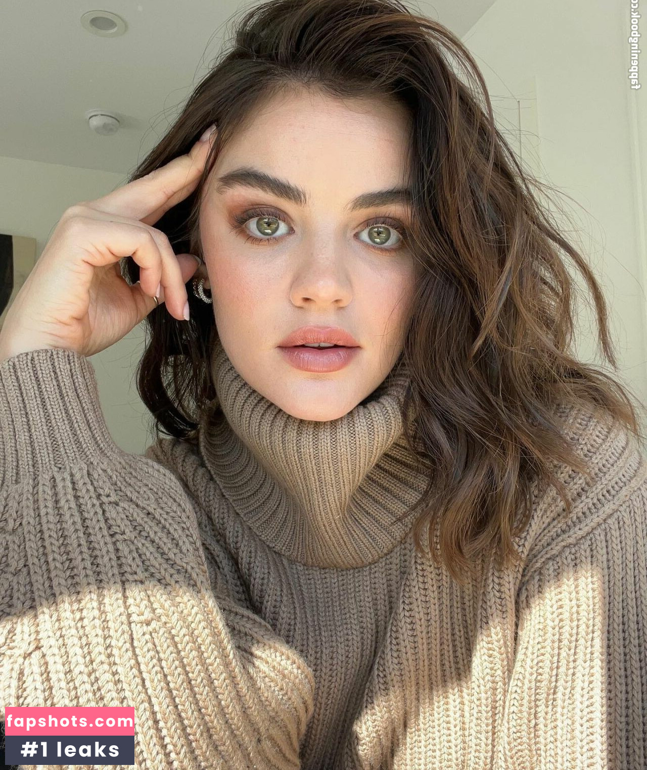 Lucy Hale Nahé úniky fotek pouze od fanoušků #278 - Fapshots