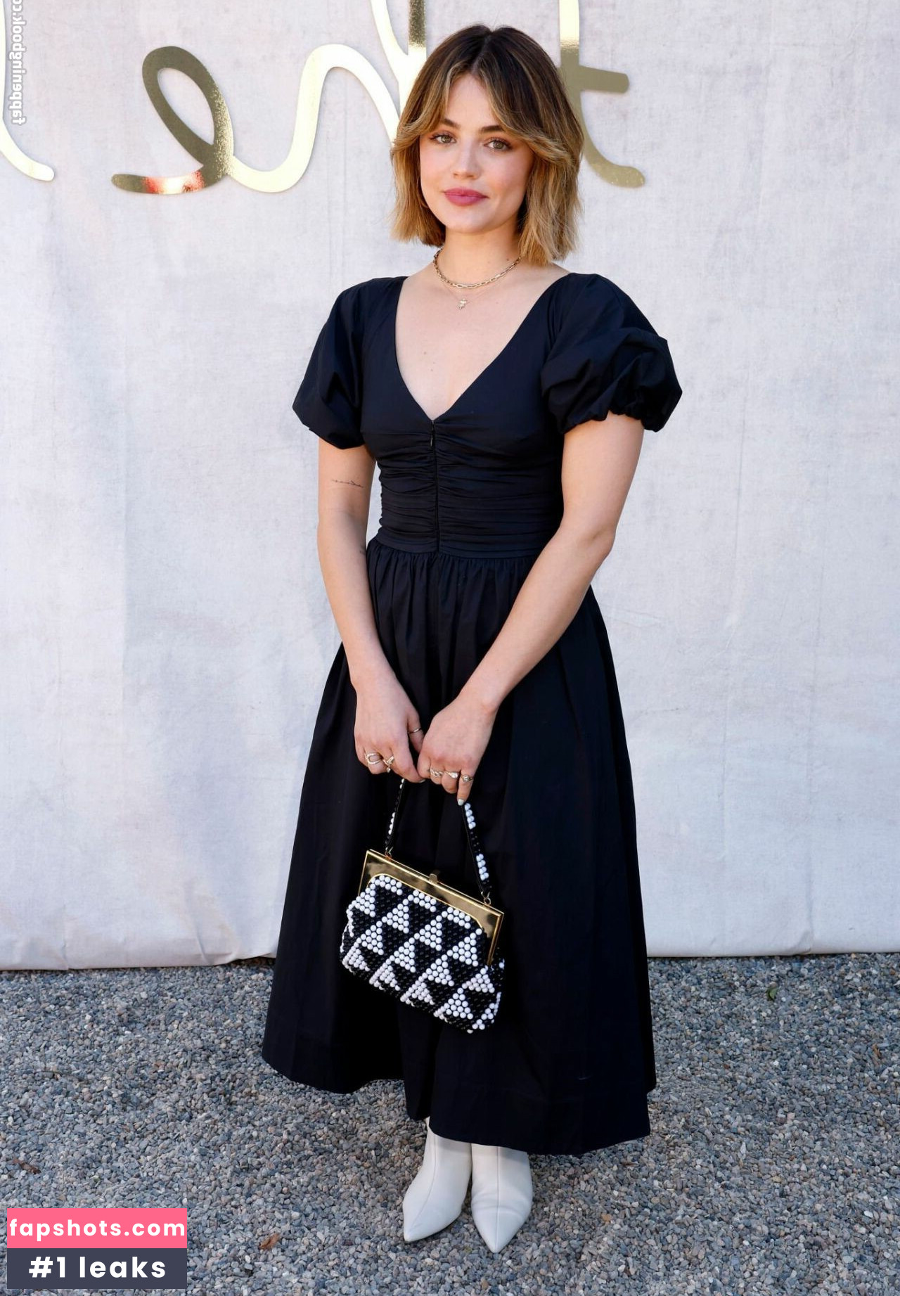 Lucy Hale Nahé úniky fotek pouze od fanoušků #285 - Fapshots