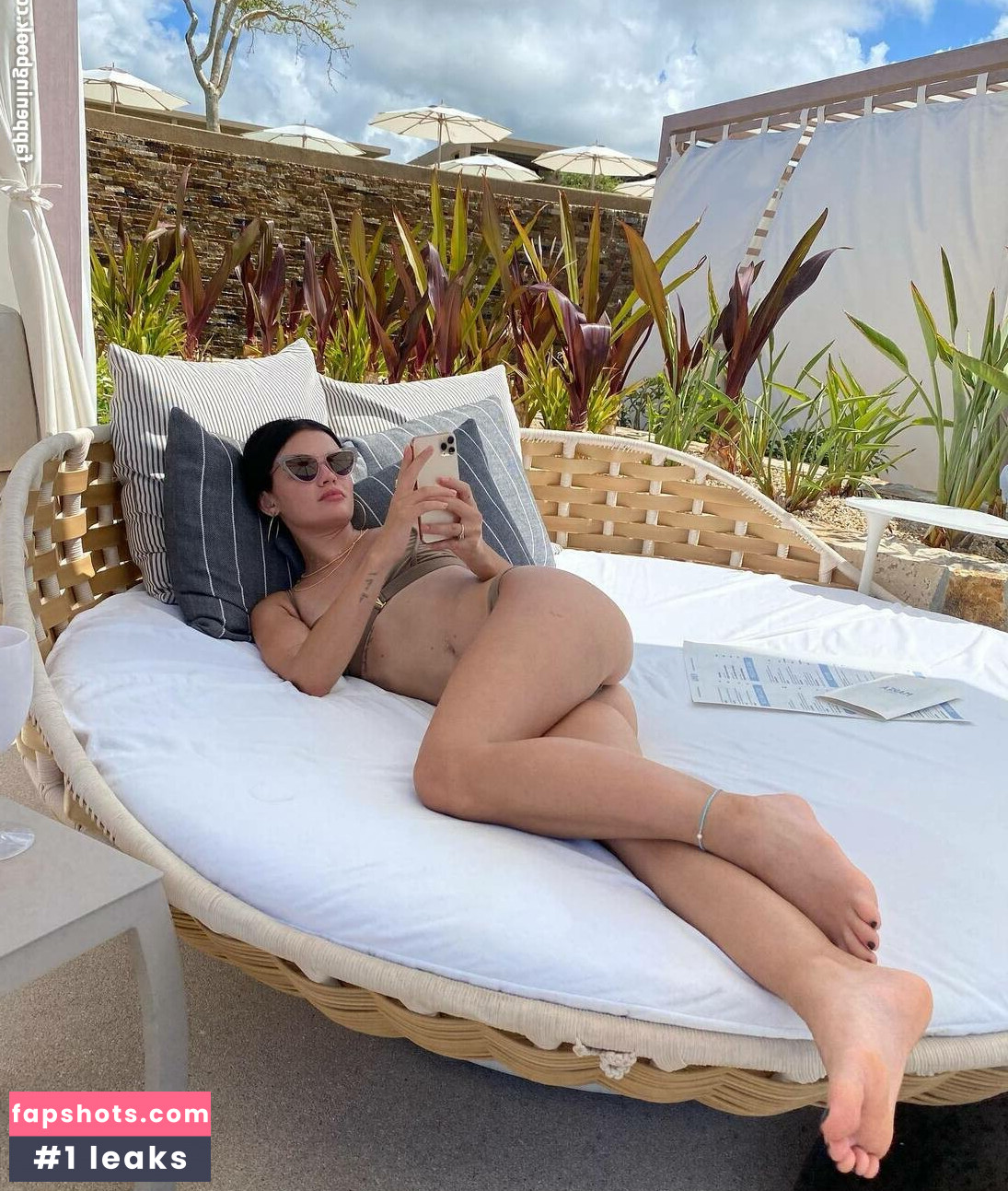 Lucy Hale Nahé úniky fotek pouze od fanoušků #292 - Fapshots