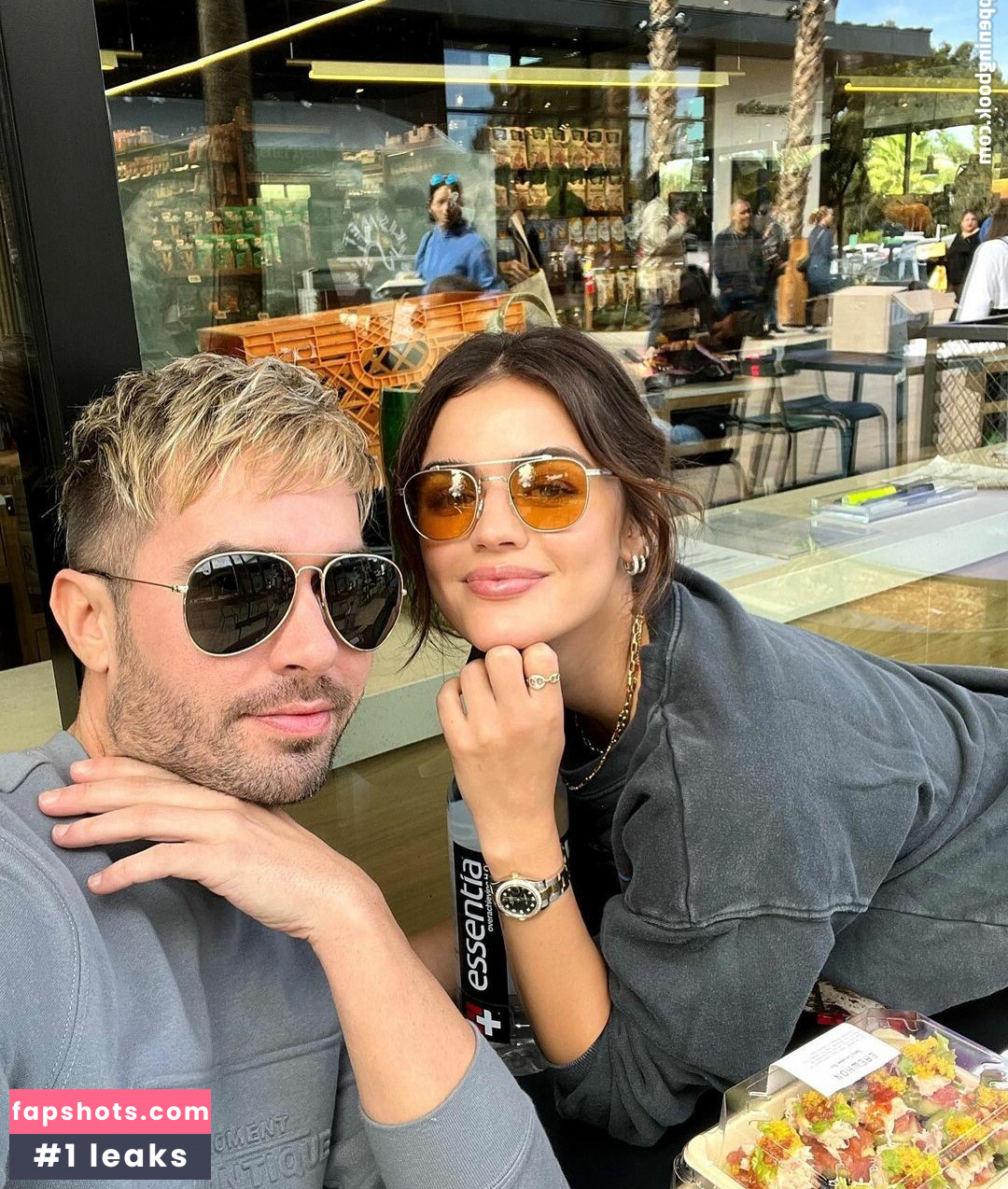 Lucy Hale Nahé úniky fotek pouze od fanoušků #317 - Fapshots