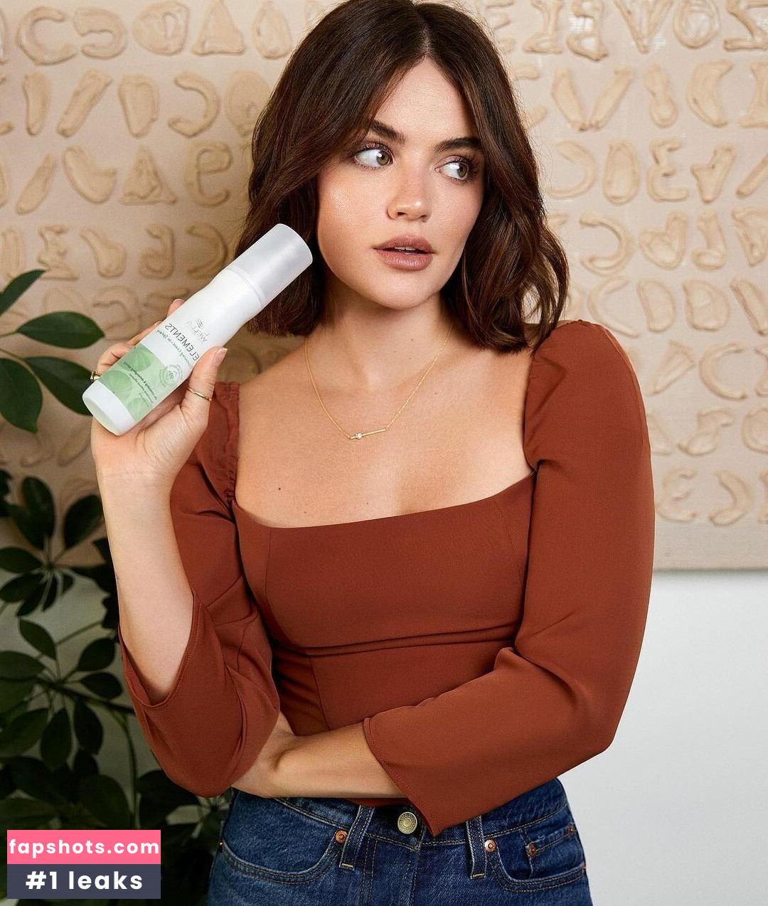 Lucy Hale Nahé úniky fotek pouze od fanoušků #319 - Fapshots