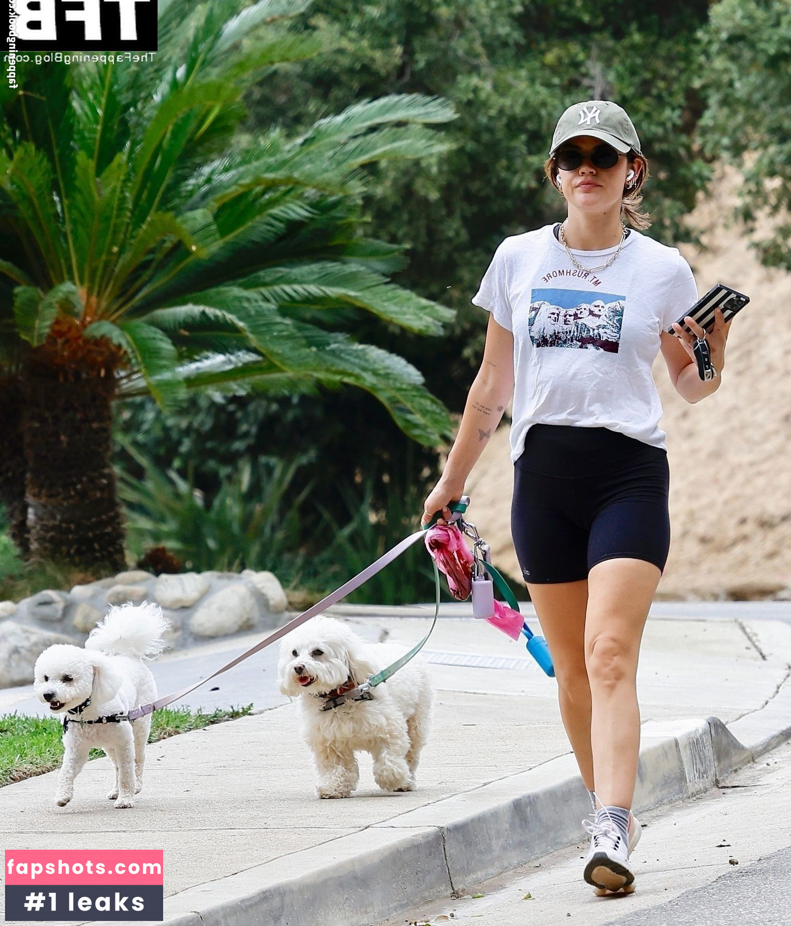 Lucy Hale Nahé úniky fotek pouze od fanoušků #334 - Fapshots