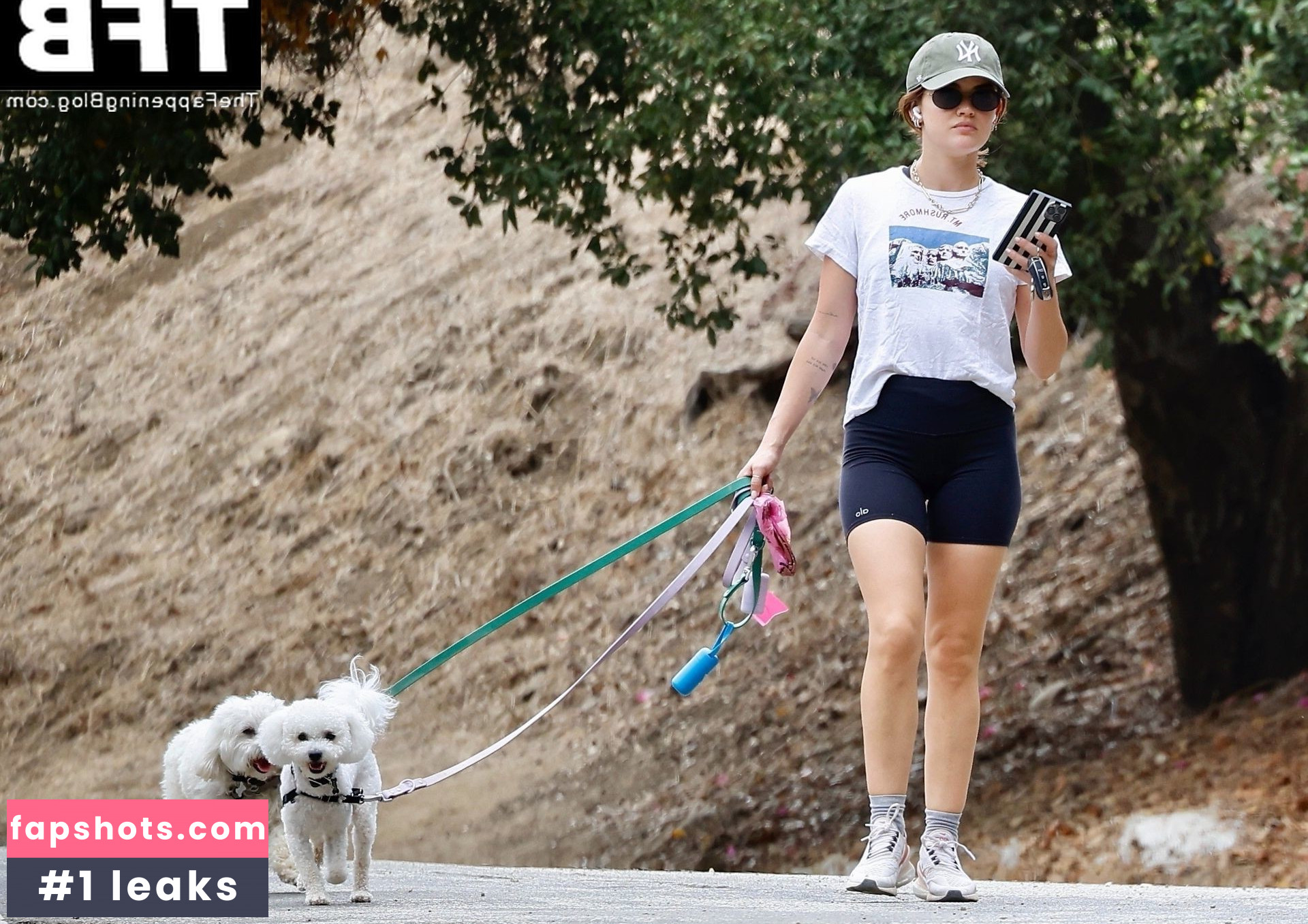 Lucy Hale Nahé úniky fotek pouze od fanoušků #351 - Fapshots