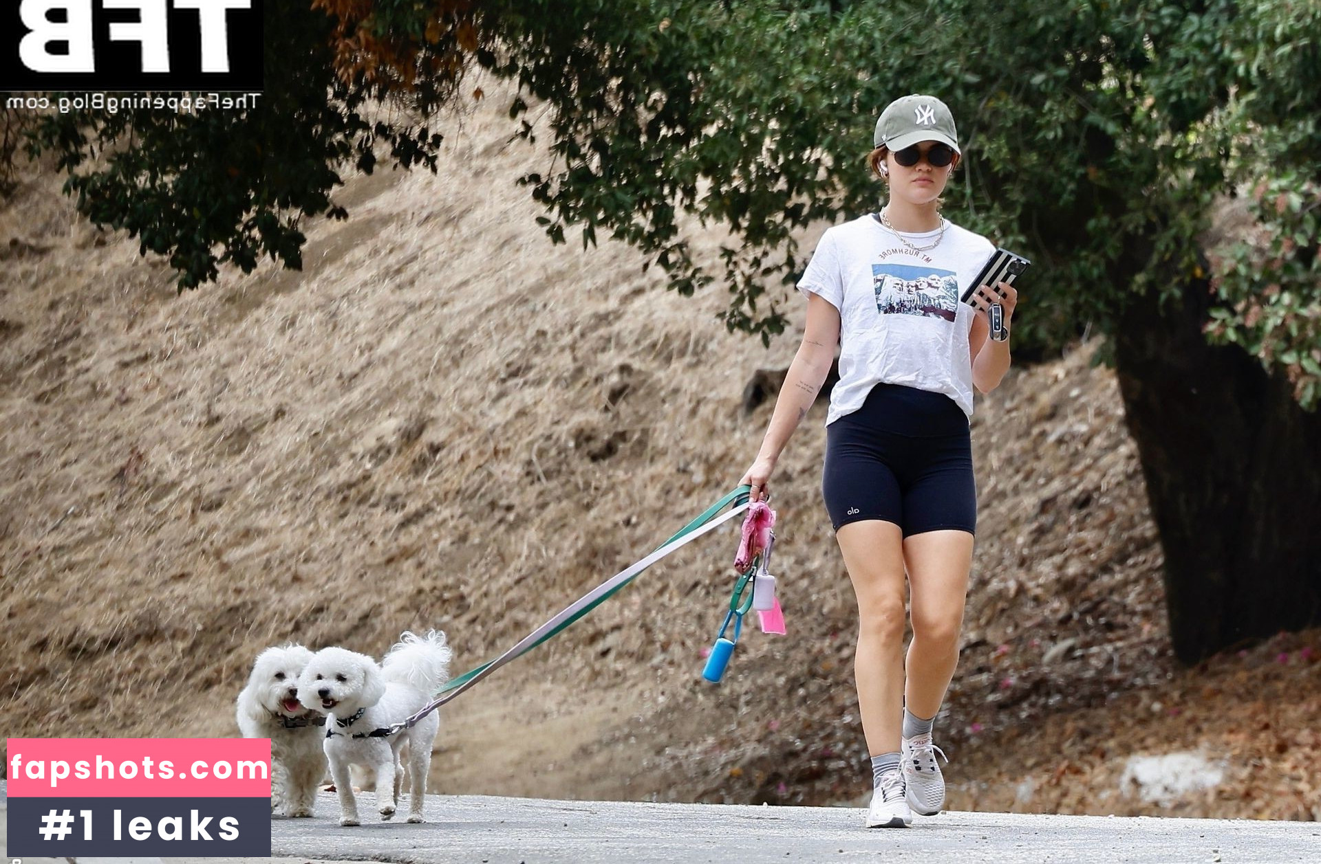 Lucy Hale Nahé úniky fotek pouze od fanoušků #352 - Fapshots