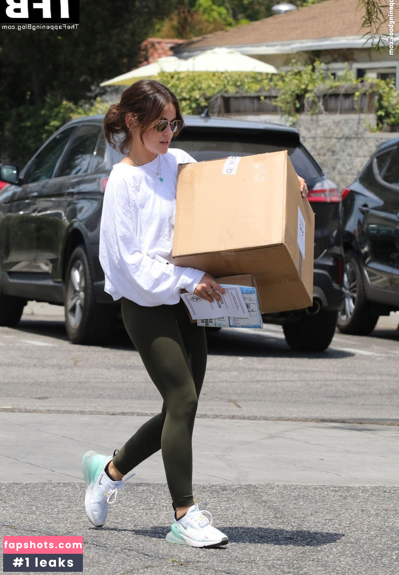 Lucy Hale Nahé úniky fotek pouze od fanoušků #358 - Fapshots