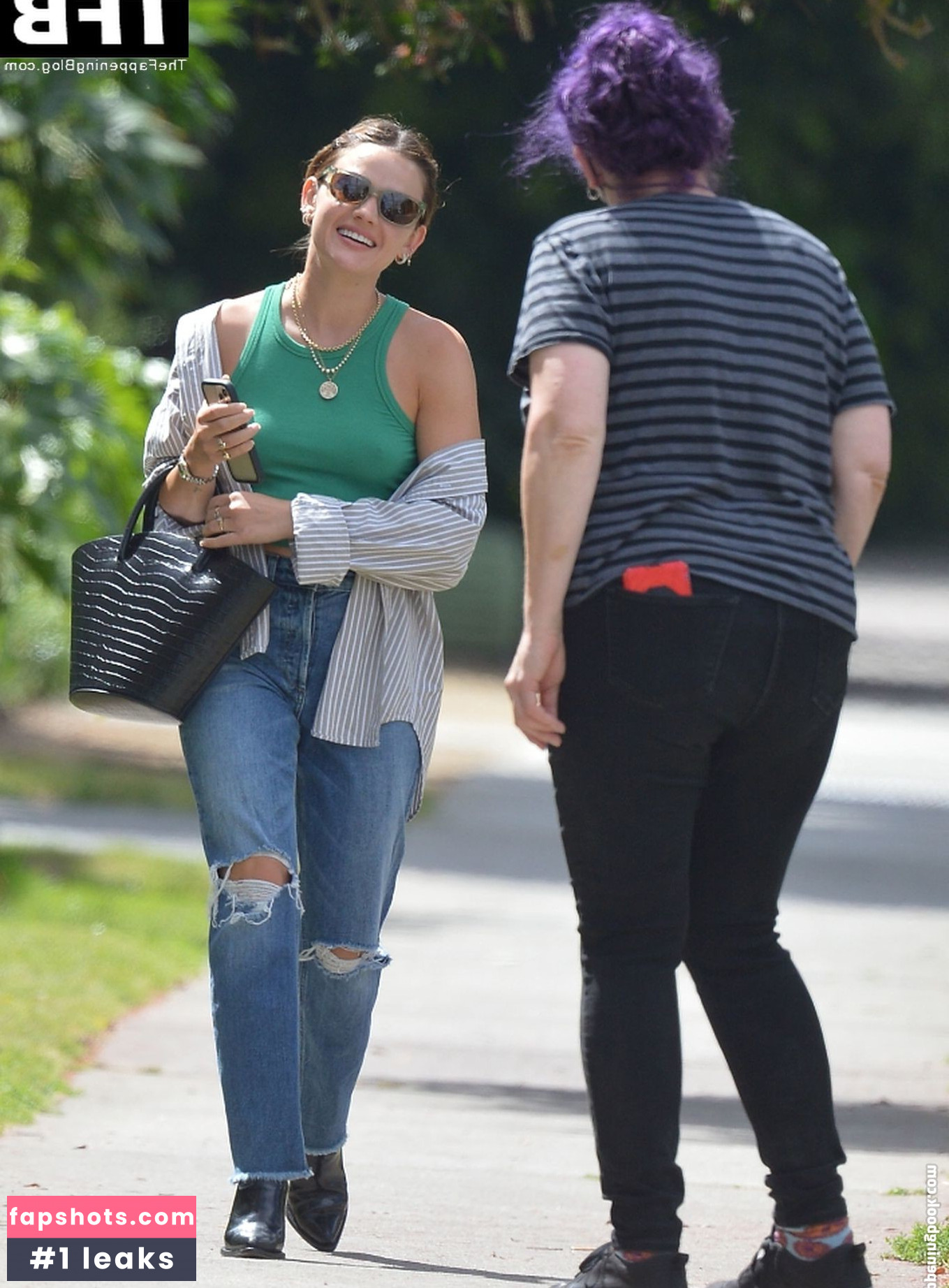 Lucy Hale Nahé úniky fotek pouze od fanoušků #375 - Fapshots