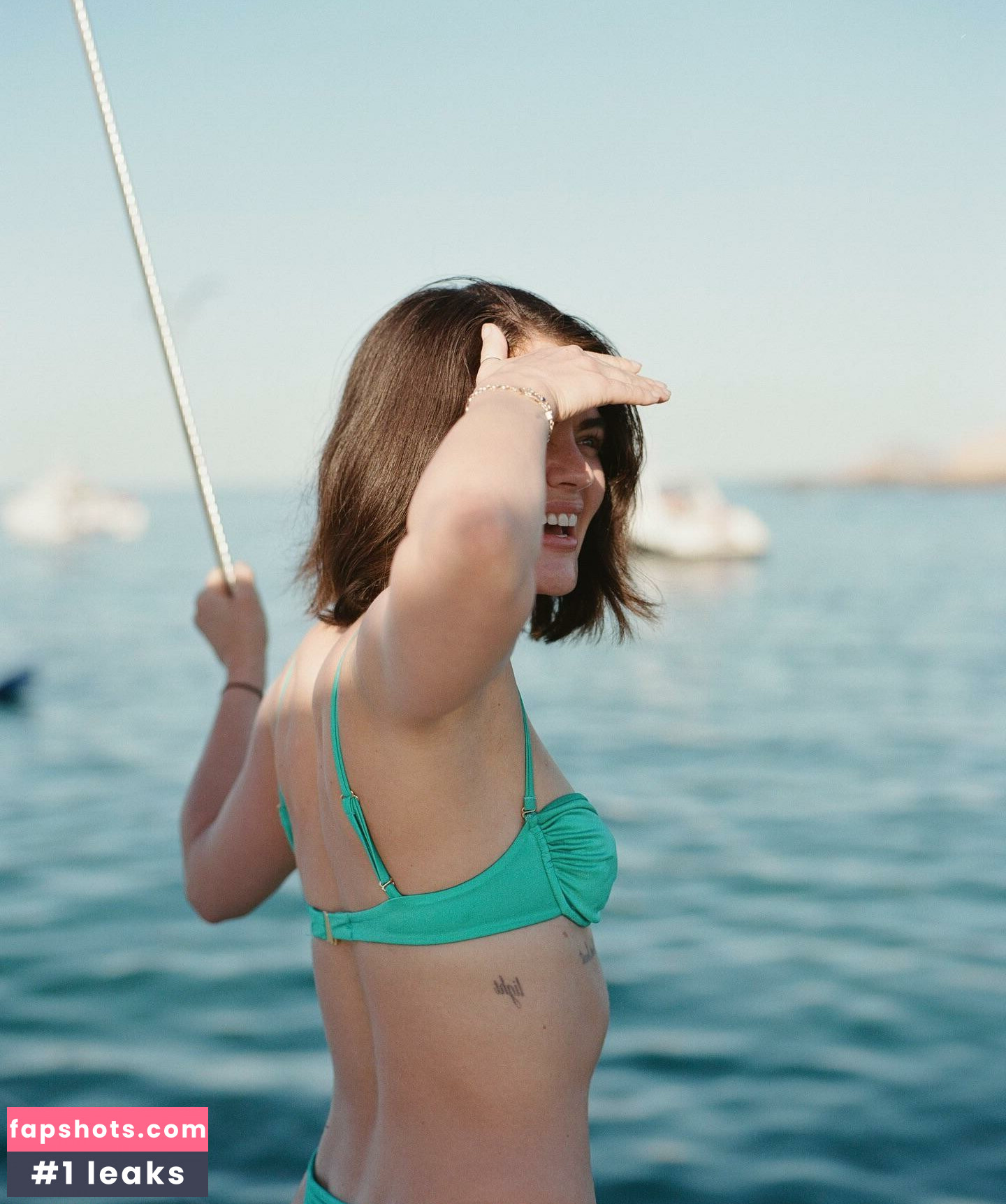 Lucy Hale Nahé úniky fotek pouze od fanoušků #57 - Fapshots