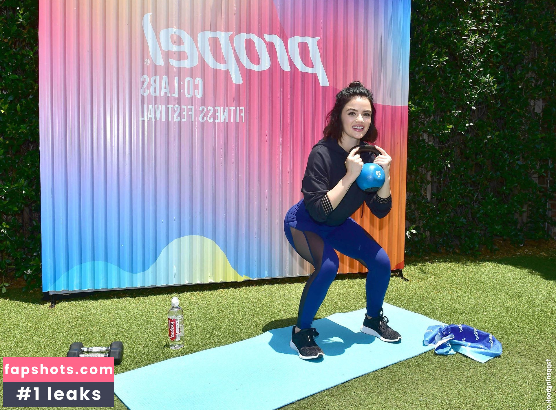 Lucy Hale Nacktheit OnlyFans Fotos #599 - Fapshots