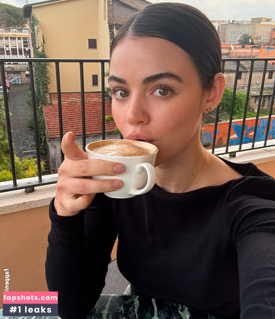 Lucy Hale Nahé úniky fotek pouze od fanoušků #70 - Fapshots