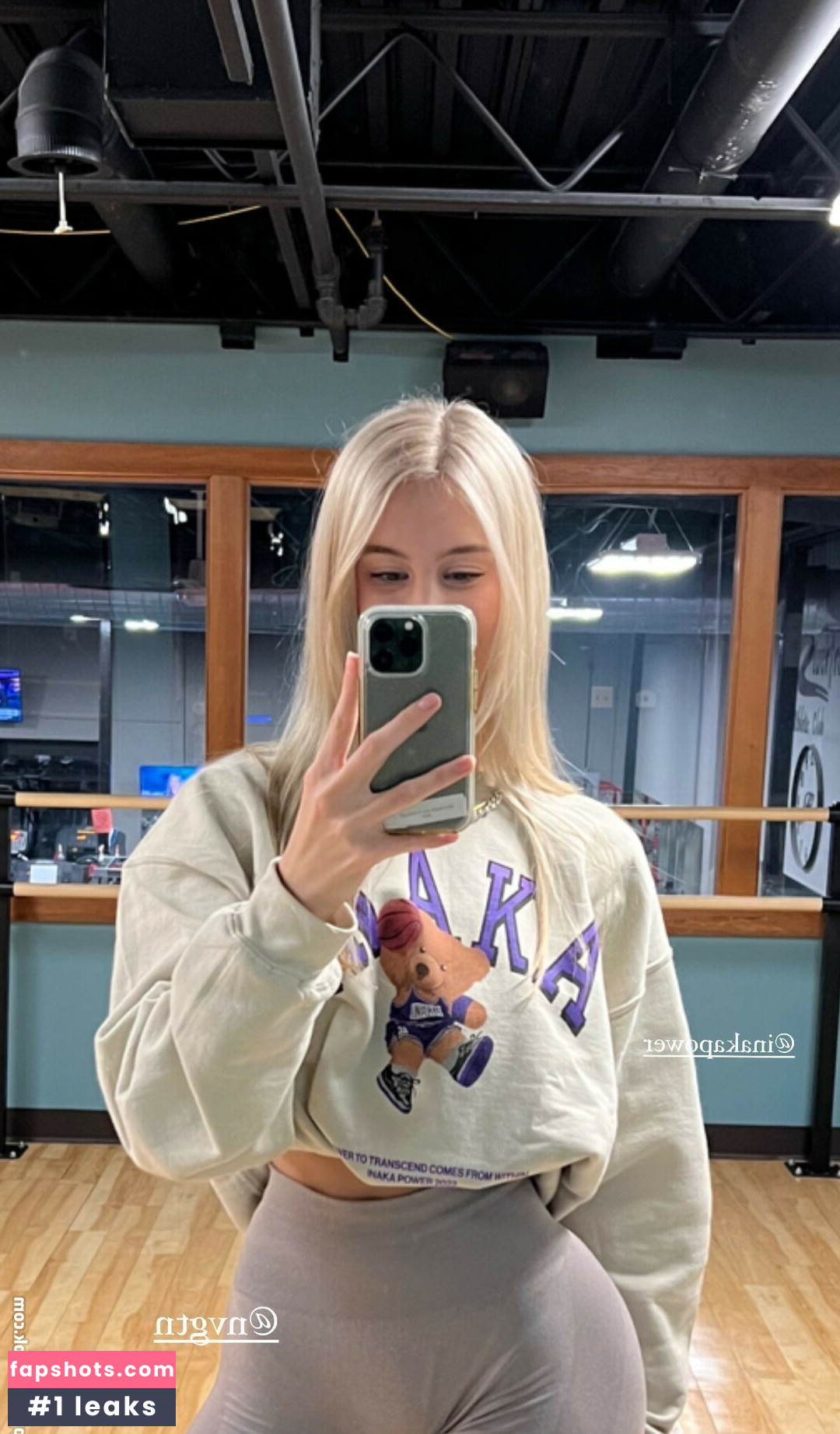 Lucy Hubbard Filtración Desnuda OnlyFans Foto #20 - Fapshots