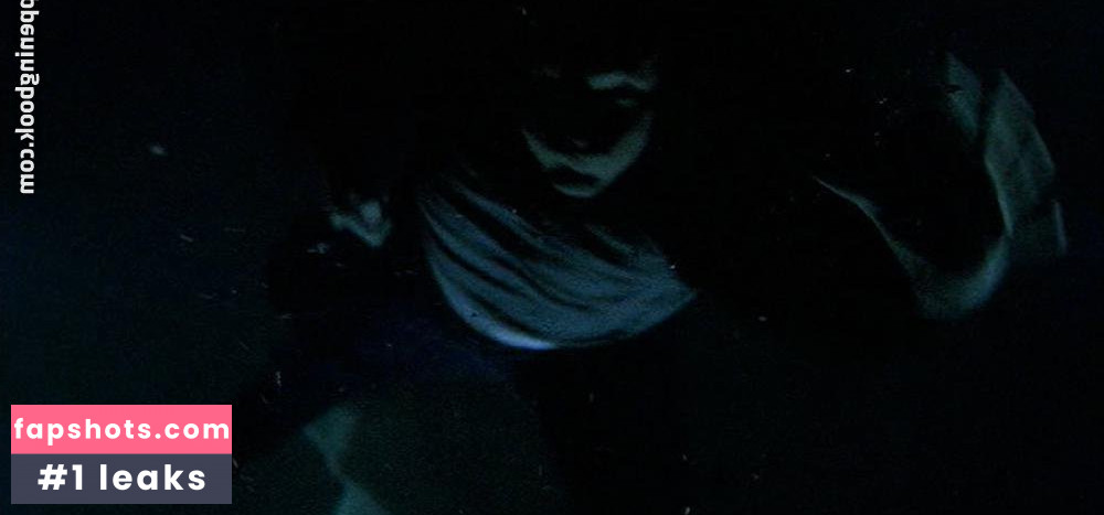 Lucy Lawless gallery photo #102