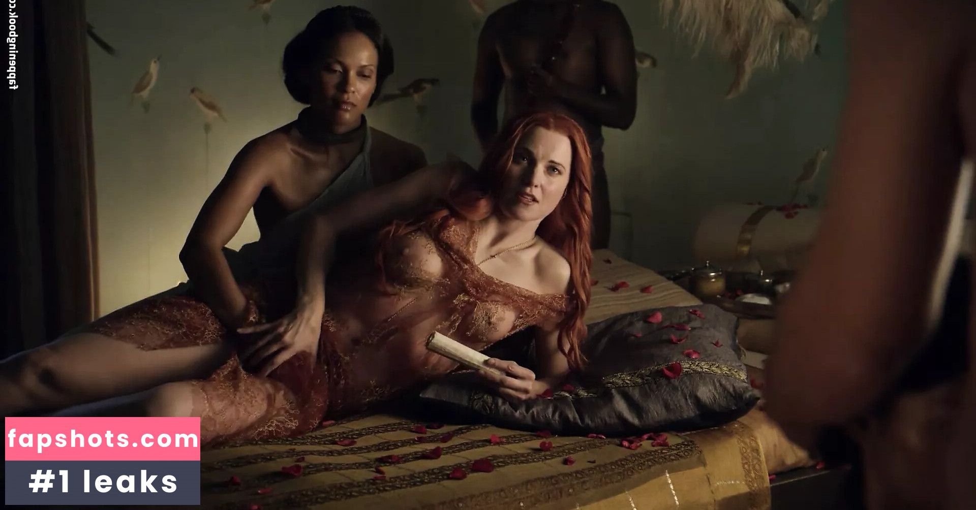 Lucy Lawless gallery photo #20