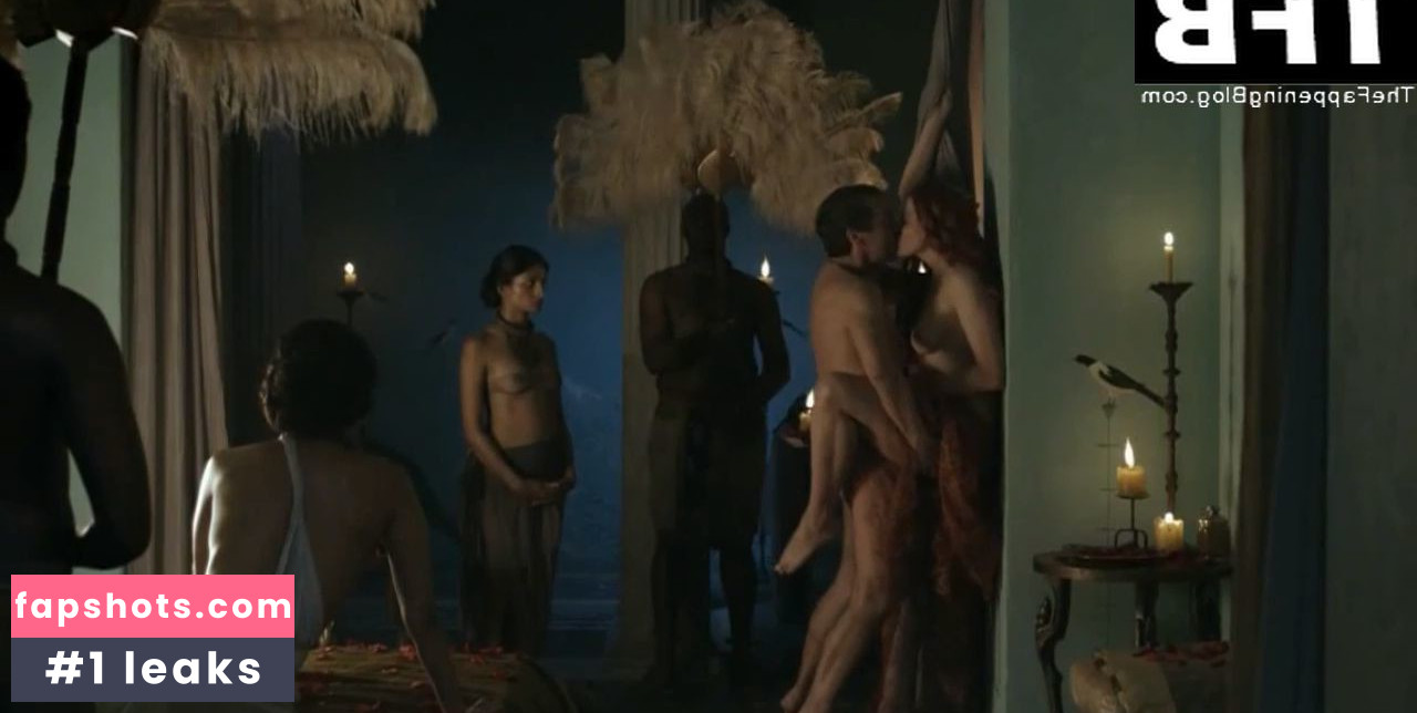 Lucy Lawless gallery photo #39