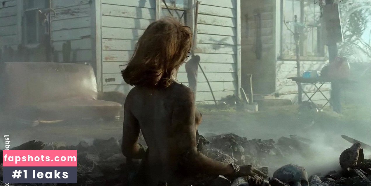 Lucy Lawless gallery photo #81