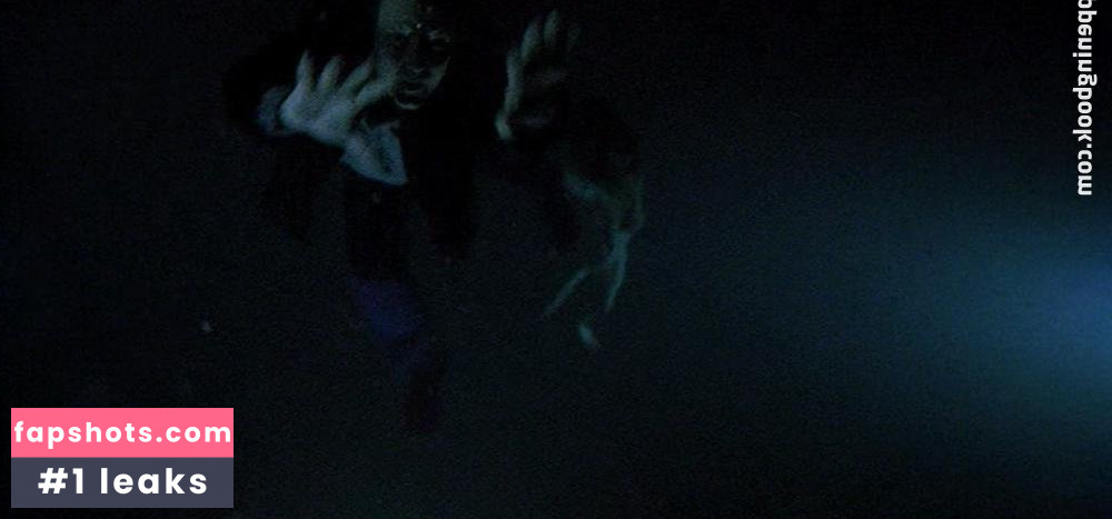 Lucy Lawless gallery photo #100