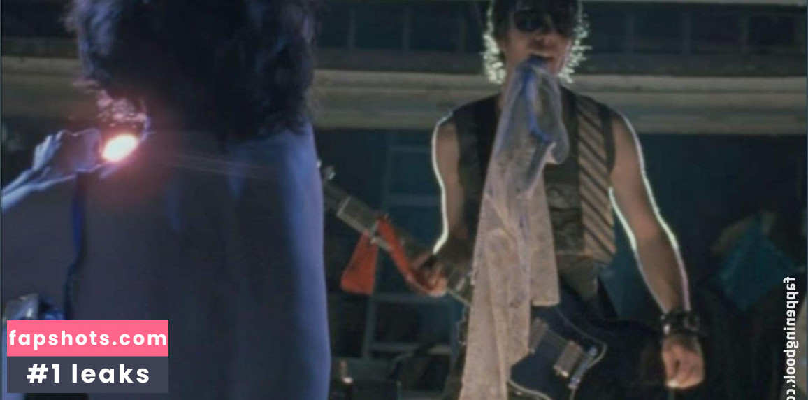 Lucy Liu gallery photo #74