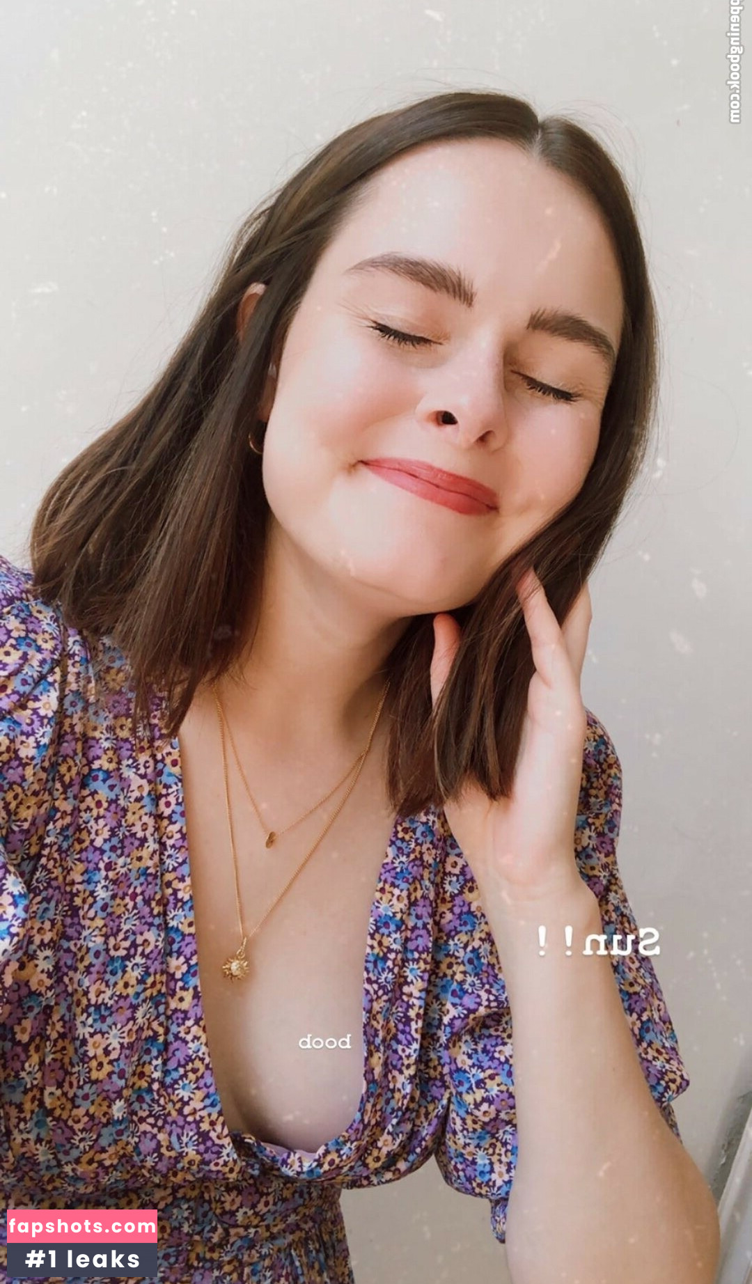 Lucy Moon gallery photo #17