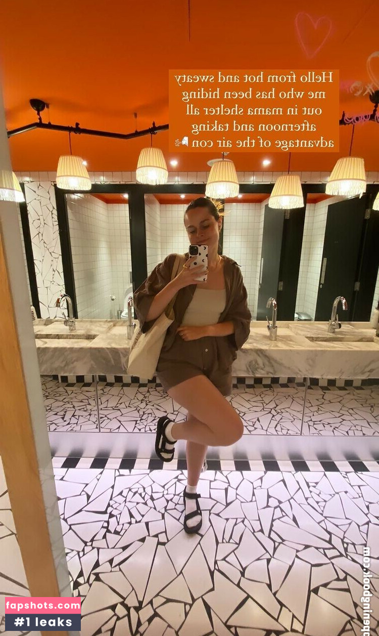 Lucy Moon gallery photo #10