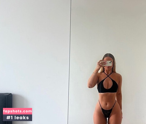 Lucy Newcombe (lucynukes, lucynukesfit) gallery photo #14