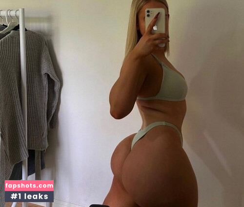 Lucy Newcombe (lucynukes, lucynukesfit) gallery photo #17