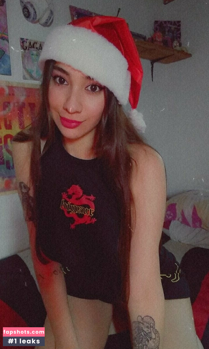 lucy.pony gallery photo #12