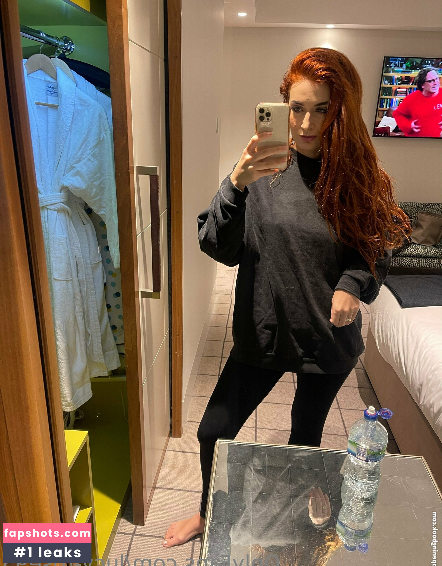 lucy-rose93 gallery photo #48