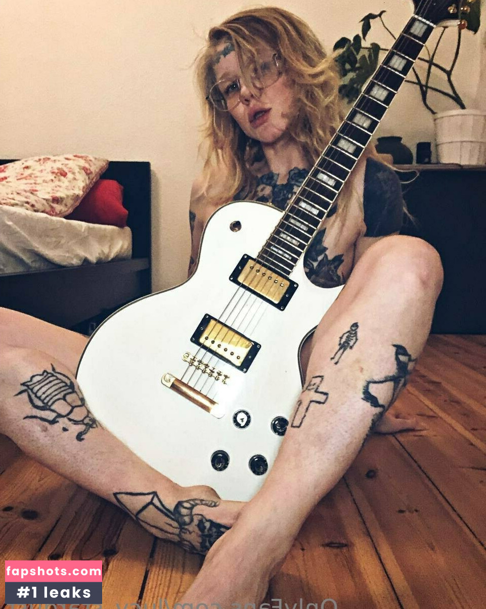 lucy_stardust gallery photo #16