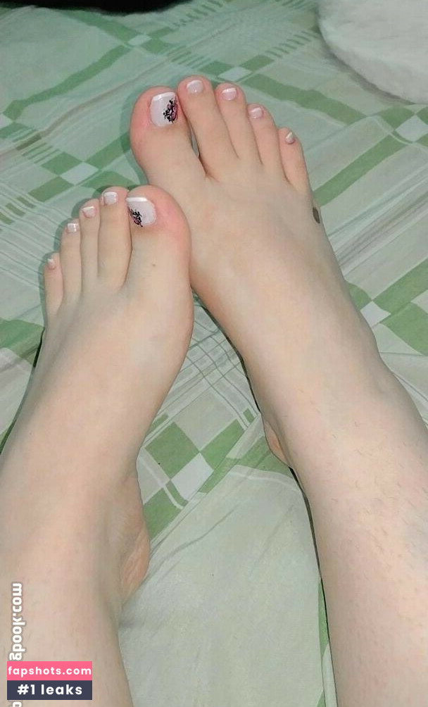 Lucy Valliere gallery photo #16